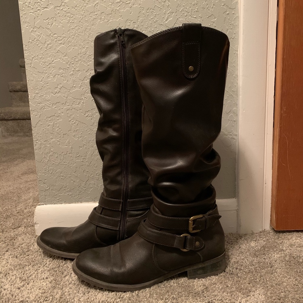 Brown boots